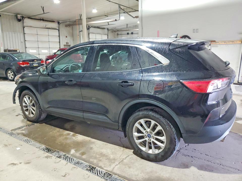 60625286 :رقم المزاد ، 1FMCU9G63NUA64867 vin ، 2022 Ford Escape مزاد بيع