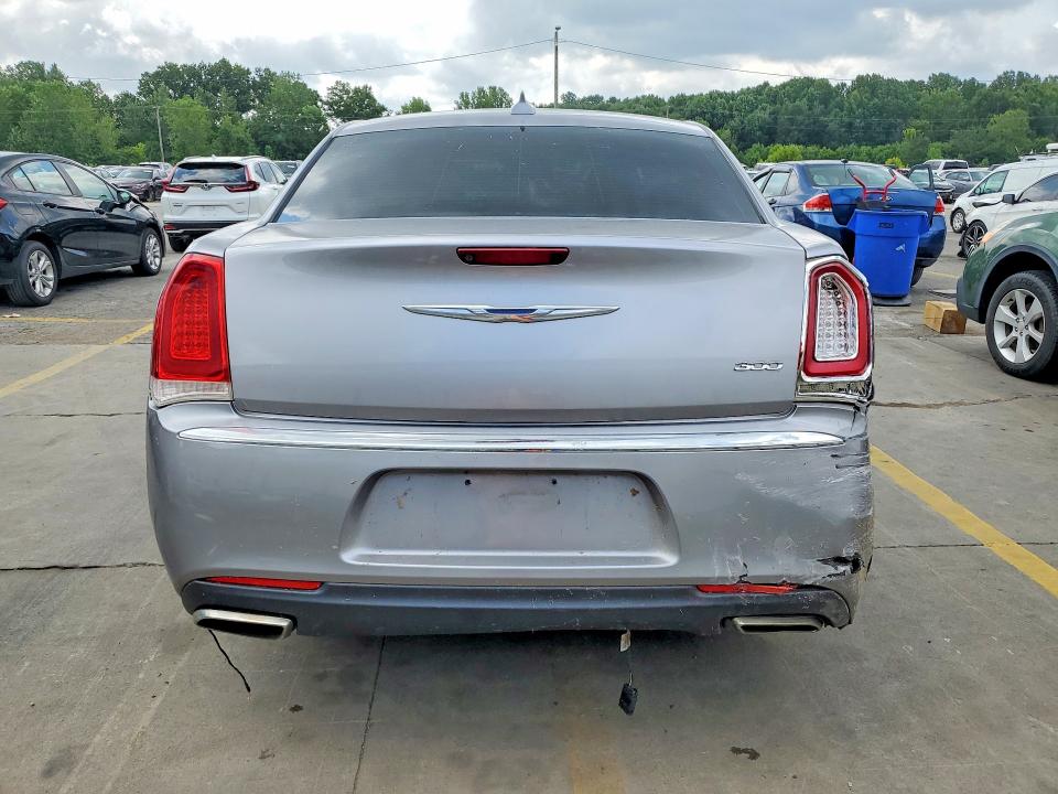 2018 Chrysler 300 მანქანა იყიდება აუქციონზე, vin: 2C3CCAEG6JH137333, აუქციონის ნომერი: 62780206
