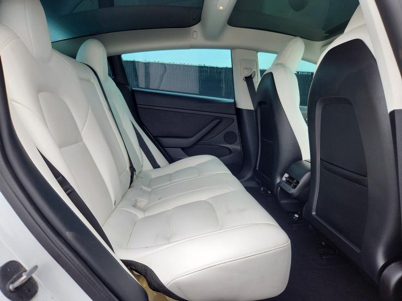 Продаж на аукціоні авто 2022 Tesla Model 3, vin: 5YJ3E1EB3NF272968, номер лоту: 62050096