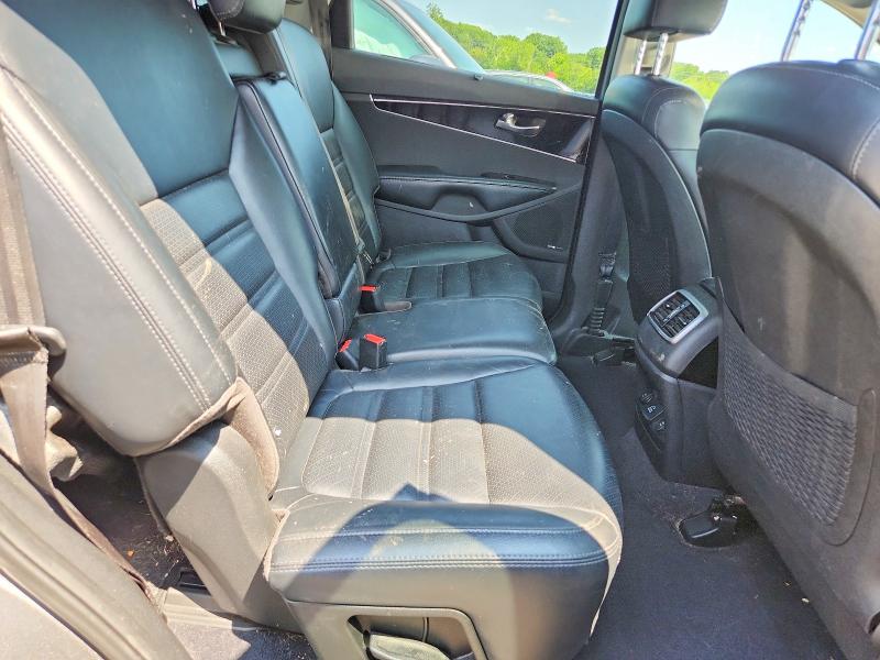 62140076 :رقم المزاد ، 5XYPHDA52KG511571 vin ، 2019 Kia Sorento مزاد بيع