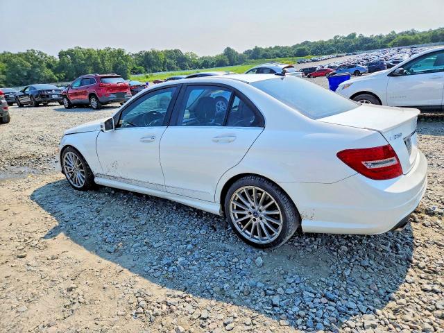 Продажа на аукционе авто 2014 Mercedes-benz C, vin: WDDGF4HB2ER302747, номер лота: 63053516