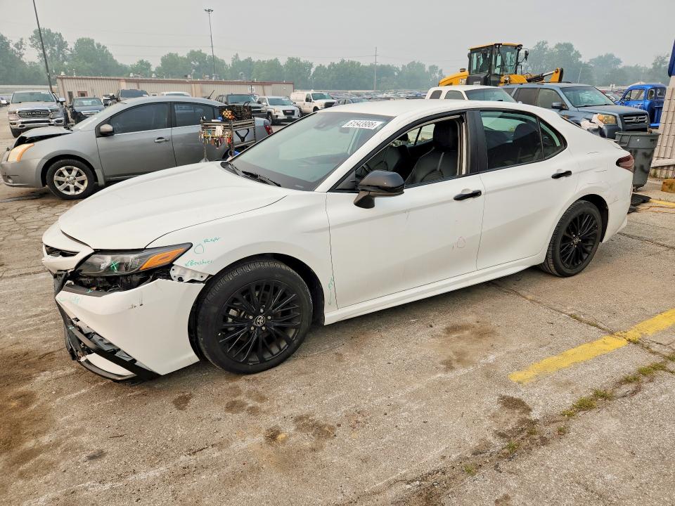 Продаж на аукціоні авто 2021 Toyota Camry, vin: 4T1G11AK2MU451653, номер лоту: 61543986