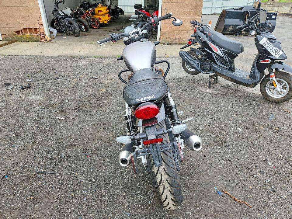 2025 Triumph Motorcycle Speed Twin მანქანა იყიდება აუქციონზე, vin: SMTDP0G28STCE4954, აუქციონის ნომერი: 59858336