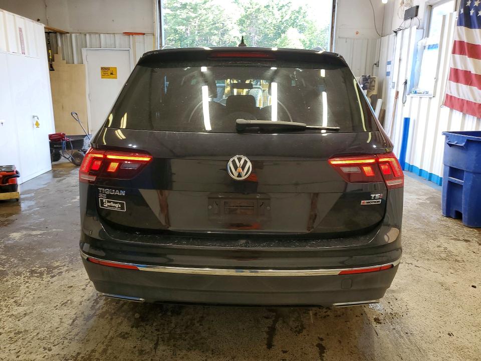 Продаж на аукціоні авто 2018 Volkswagen Tiguan, vin: 3VV2B7AX5JM067992, номер лоту: 62091826