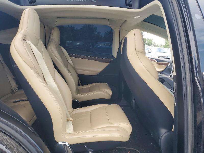 Продаж на аукціоні авто 2017 Tesla Model X, vin: 5YJXCBE2XHF049392, номер лоту: 61822206