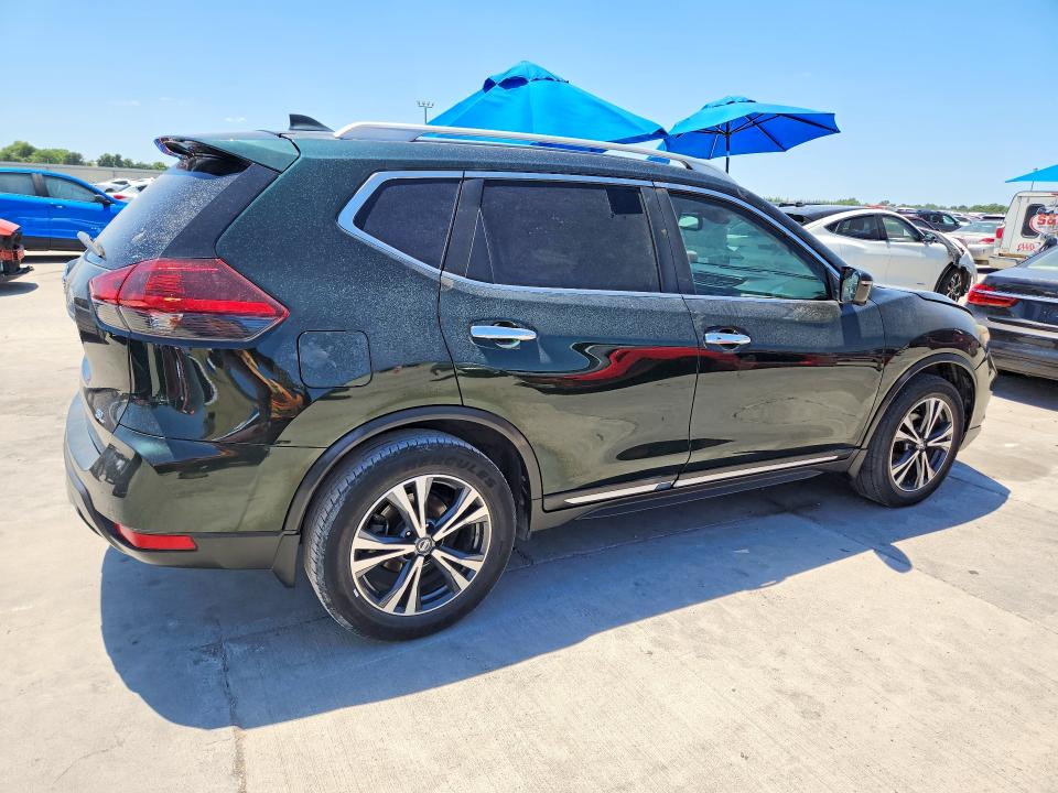 Продажа на аукционе авто 2018 Nissan Rogue, vin: 5N1AT2MT0JC797972, номер лота: 62744446
