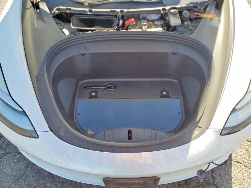 Продажа на аукционе авто 2018 Tesla Model 3, vin: 5YJ3E1EB1JF106507, номер лота: 63165656