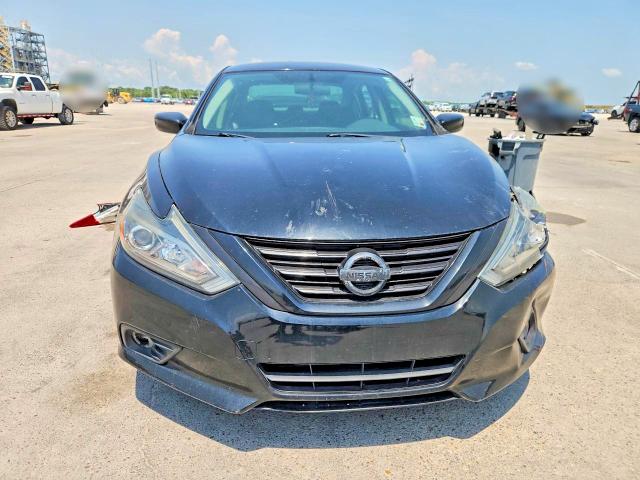 Продаж на аукціоні авто 2018 Nissan Altima, vin: 1N4AL3AP0JC173872, номер лоту: 62718966