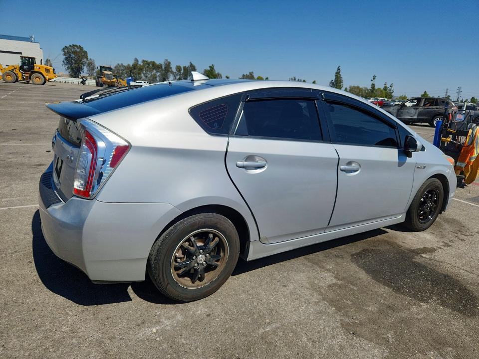 Продаж на аукціоні авто 2015 Toyota Prius, vin: JTDKN3DU2F0420148, номер лоту: 62324256