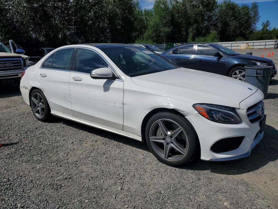 60620646 :رقم المزاد ، 55SWF4KB7FU073602 vin ، 2015 Mercedes-benz C مزاد بيع