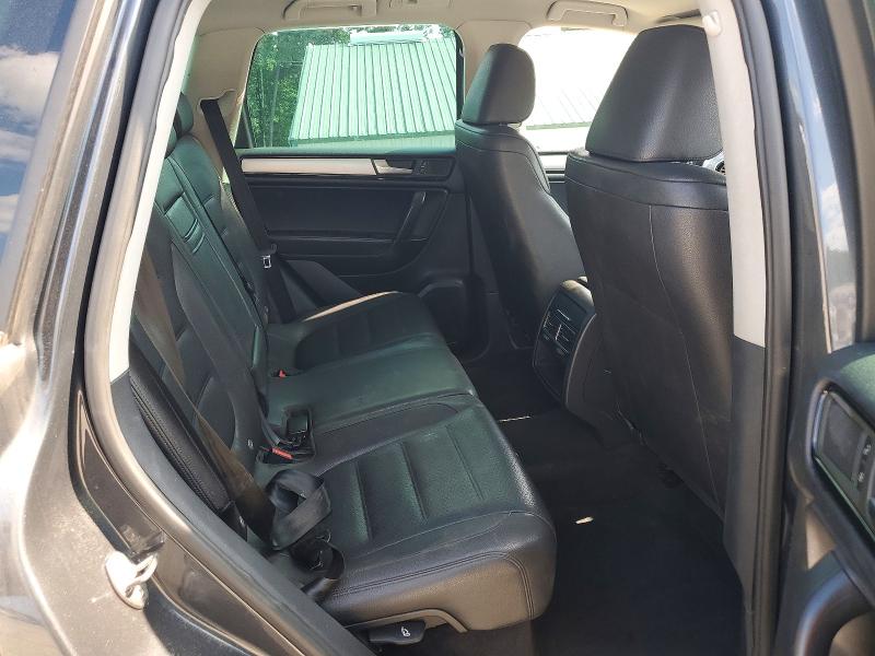Aukcja sprzedaży 2011 Volkswagen Touareg, vin: WVGFF9BP6BD004505, numer aukcji: 62308986