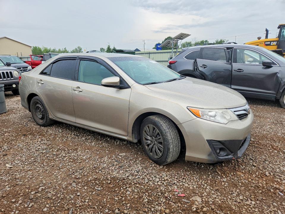 61170296 :رقم المزاد ، 4T1BF1FK4DU295801 vin ، 2013 Toyota Camry مزاد بيع