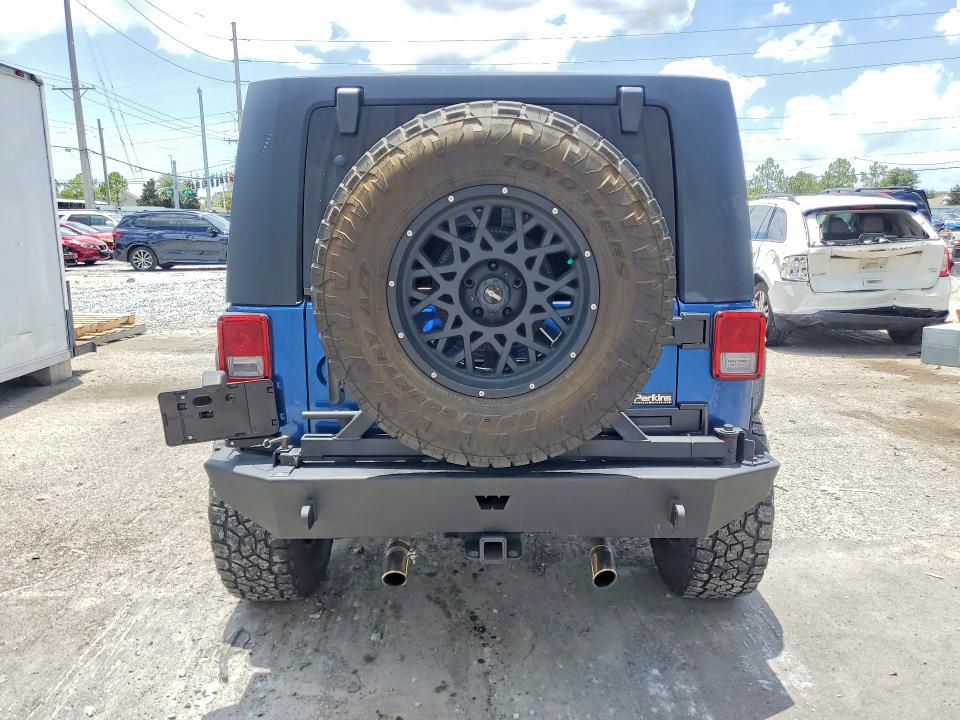 2010 Jeep Wrangler Unlimited მანქანა იყიდება აუქციონზე, vin: 1J4BA5H15AL196477, აუქციონის ნომერი: 59689156