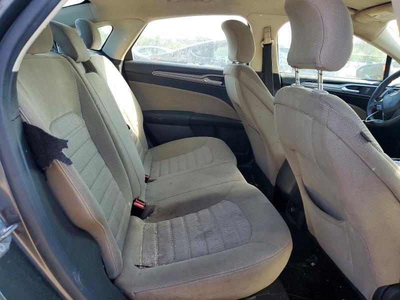 60589846 :رقم المزاد ، 3FA6P0G70KR281105 vin ، 2019 Ford Fusion مزاد بيع