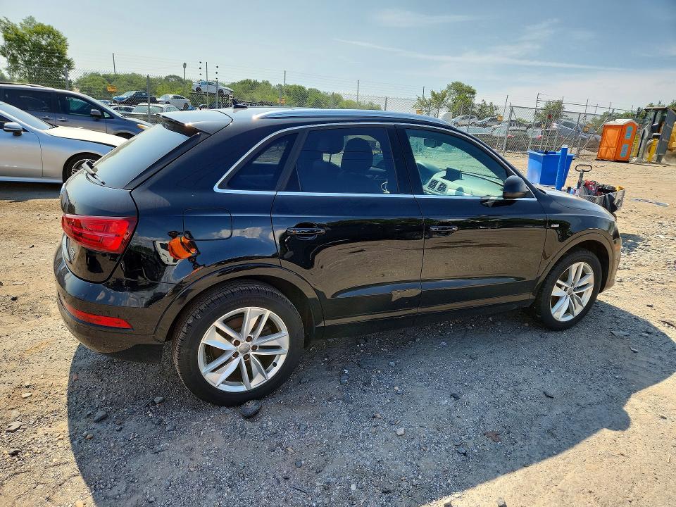 2018 Audi Q3 მანქანა იყიდება აუქციონზე, vin: WA1JCCFS4JR007918, აუქციონის ნომერი: 62290166