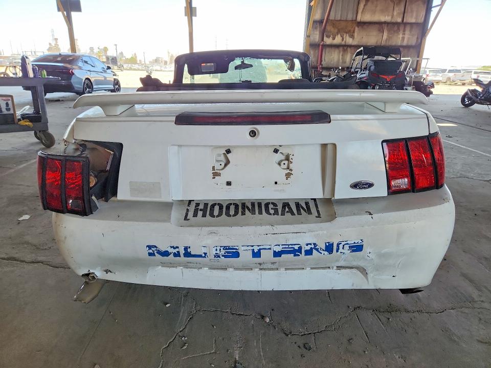 Продаж на аукціоні авто 2000 Ford Mustang, vin: 1FAFP4446YF239450, номер лоту: 59978766