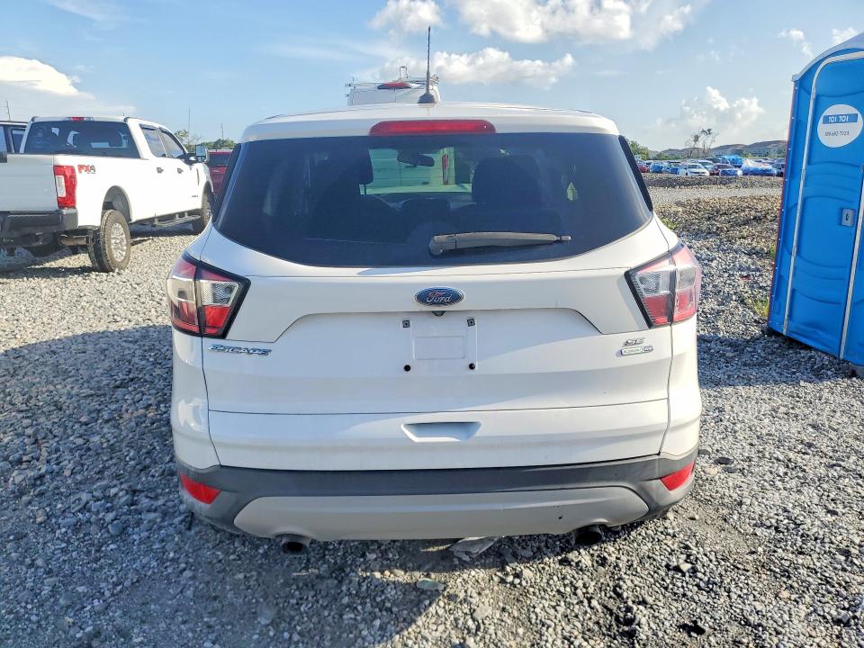 Продажа на аукционе авто 2017 Ford Escape, vin: 1FMCU9GD2HUC81958, номер лота: 61584116