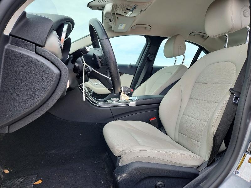 60479126 :رقم المزاد ، 55SWF4KB1HU213131 vin ، 2017 Mercedes-benz C مزاد بيع