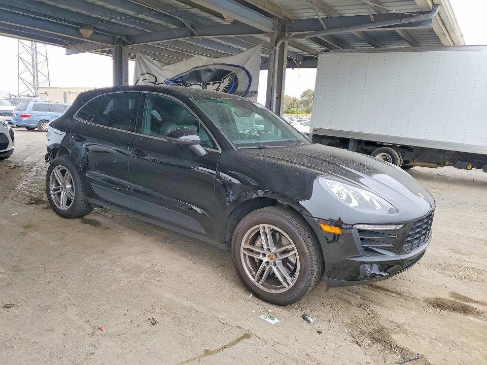 59730406 :رقم المزاد ، WP1AB2A53JLB31314 vin ، 2018 Porsche Macan مزاد بيع