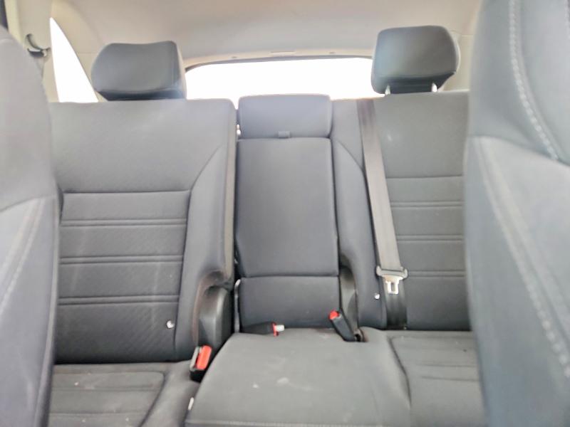 61717006 :رقم المزاد ، 5XYPG4A3XJG432374 vin ، 2018 Kia Sorento مزاد بيع