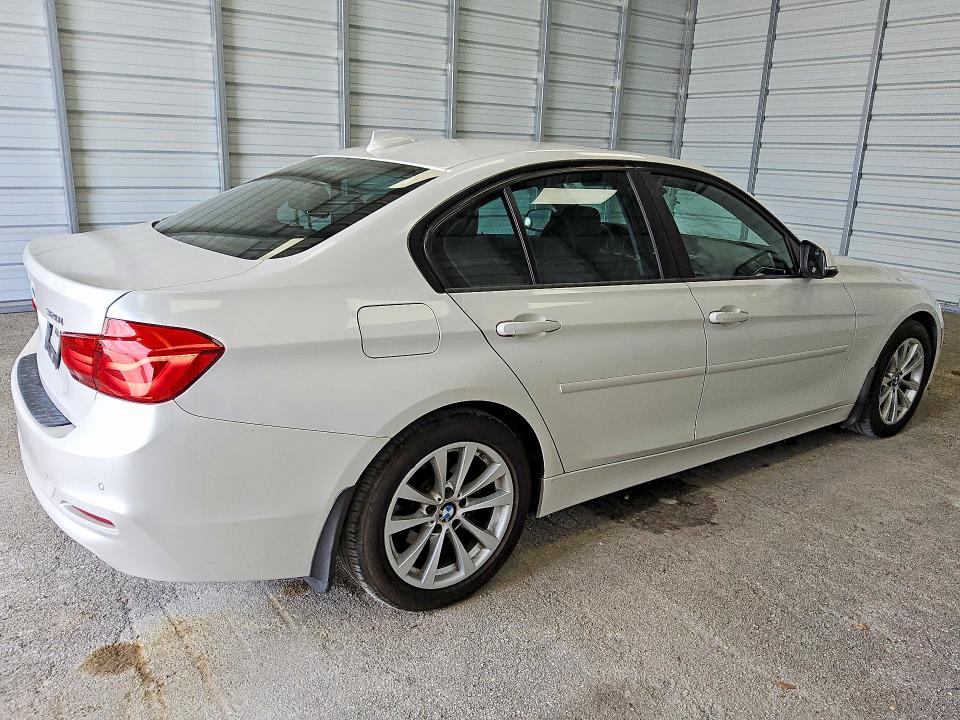 Продаж на аукціоні авто 2017 Bmw 320, vin: WBA8E5G50HNU41545, номер лоту: 59596376