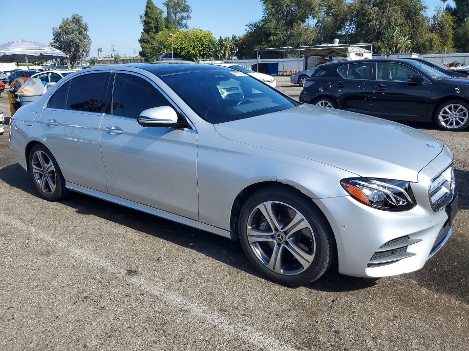 Продажа на аукционе авто 2017 Mercedes-benz E, vin: WDDZF4JB9HA166624, номер лота: 61578756