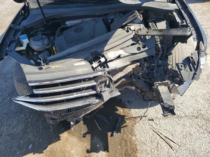 Продаж на аукціоні авто 2022 Volkswagen Tiguan, vin: 3VV1B7AX0NM013761, номер лоту: 61543916
