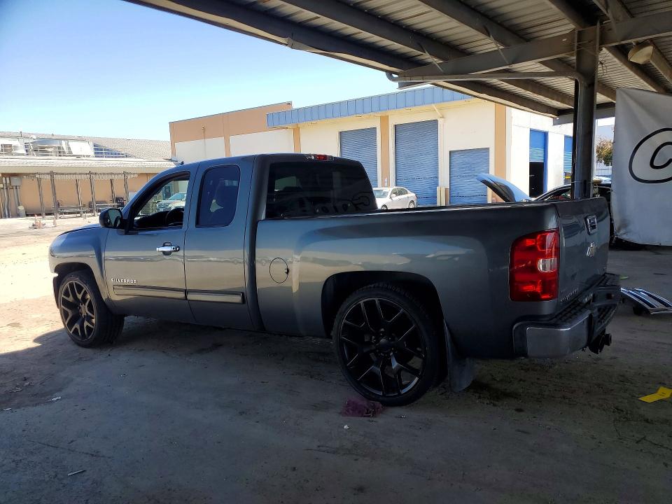 60486406 :رقم المزاد ، 1GCRCSE01BZ162740 vin ، 2011 Chevrolet Silverado مزاد بيع