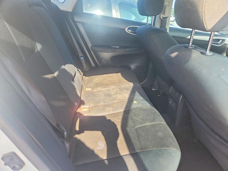 62000096 :رقم المزاد ، 3N1AB7AP8FY291299 vin ، 2015 Nissan Sentra مزاد بيع