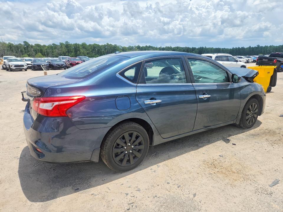 Продаж на аукціоні авто 2017 Nissan Sentra, vin: 3N1AB7AP7HY215947, номер лоту: 61712876
