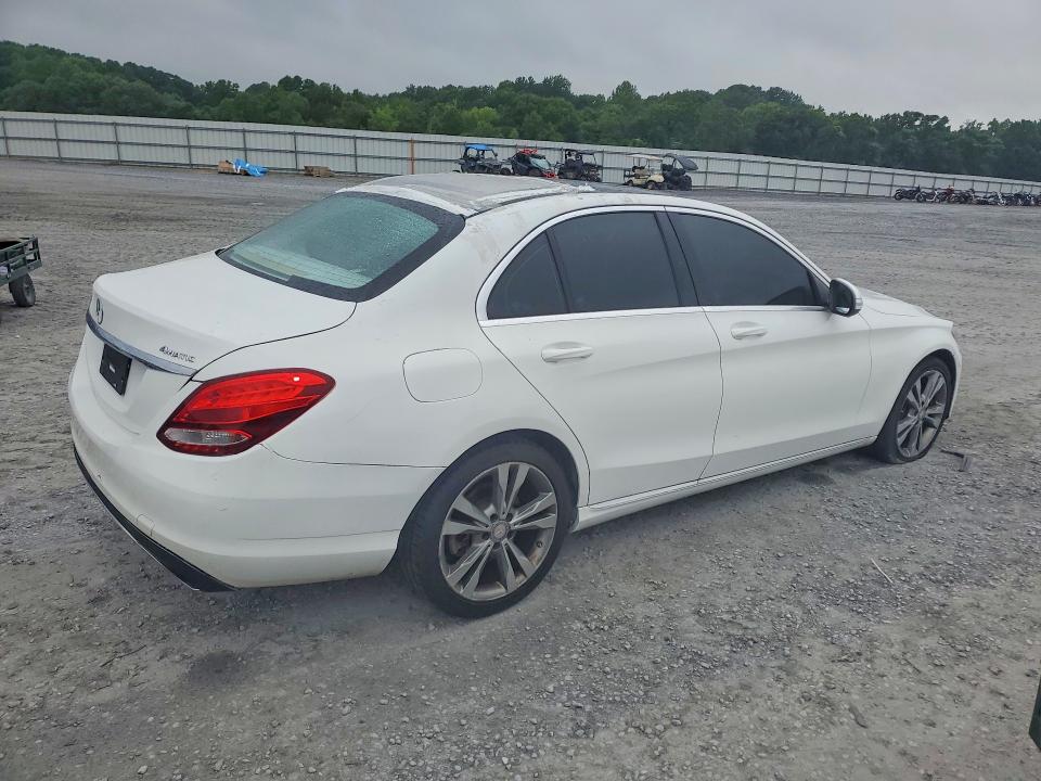 61024246 :رقم المزاد ، 55SWF4KB3FU076318 vin ، 2015 Mercedes-benz C مزاد بيع