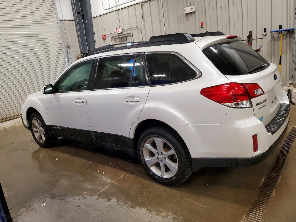 85986235 :رقم المزاد ، 4S4BRCCC5E3211637 vin ، 2014 Subaru Outback مزاد بيع
