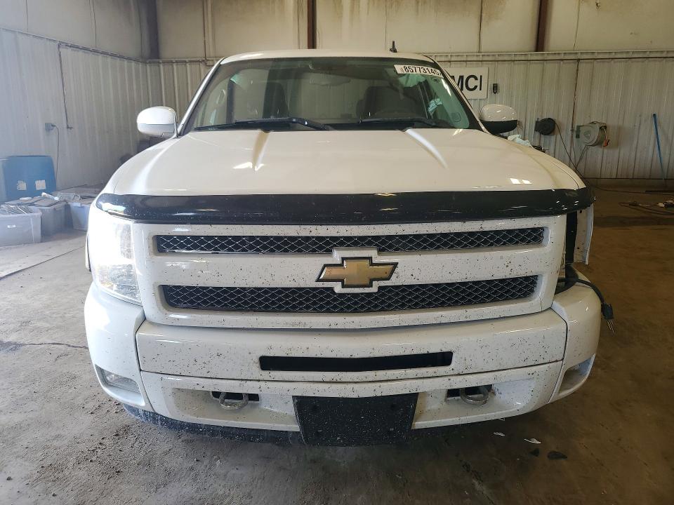 85773145 :رقم المزاد ، 1GCRKSE39BZ216833 vin ، 2011 Chevrolet Silverado مزاد بيع