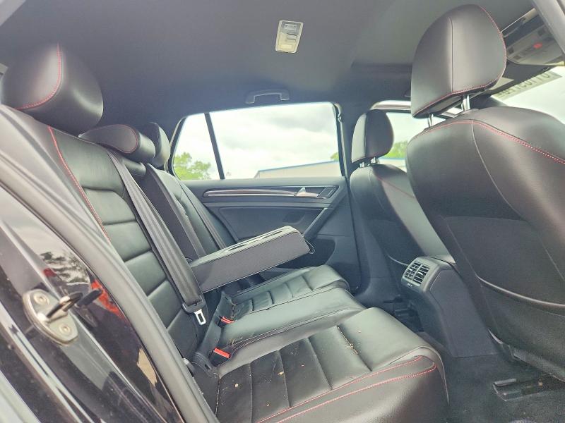 61109776 :رقم المزاد ، 3VW447AU1FM104998 vin ، 2015 Volkswagen Gti مزاد بيع
