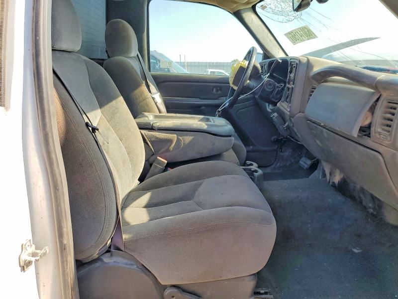 63014156 :رقم المزاد ، 1GTHK24U15E198720 vin ، 2005 Gmc Sierra مزاد بيع