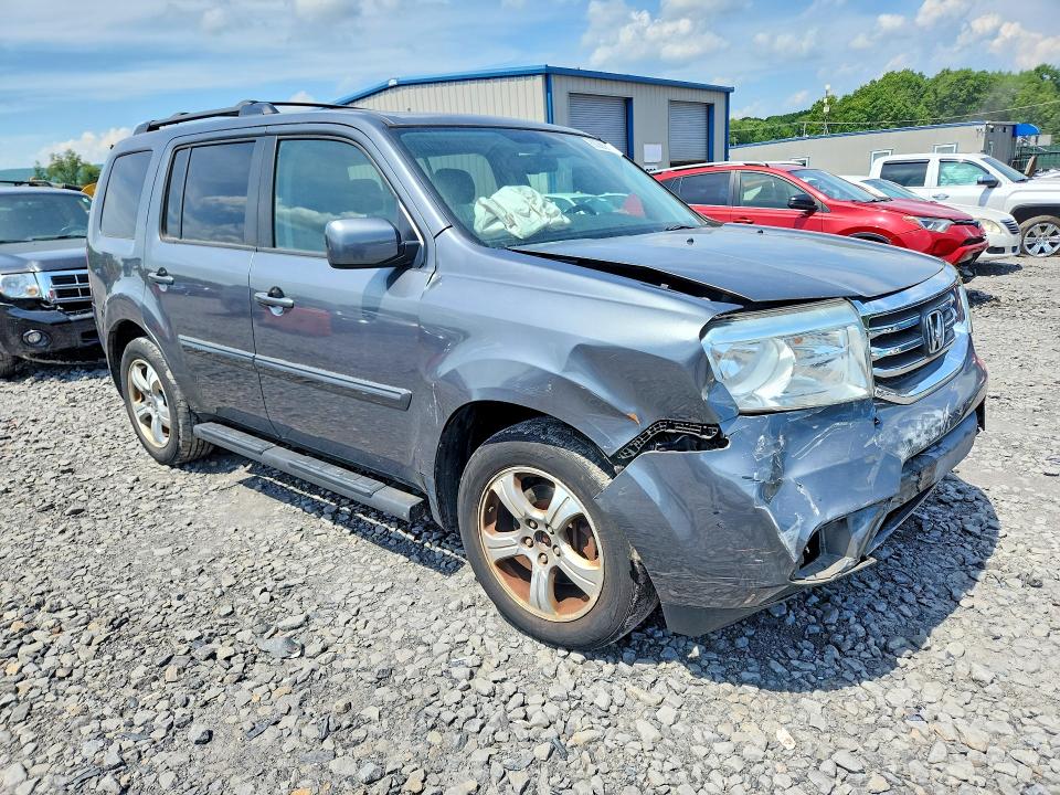60086916 :رقم المزاد ، 5FNYF4H55DB066592 vin ، 2013 Honda Pilot مزاد بيع