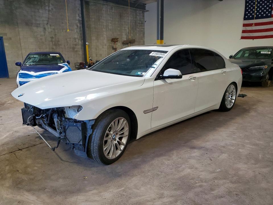 61902046 :رقم المزاد ، WBAYE8C56ED780500 vin ، 2014 Bmw 750 مزاد بيع