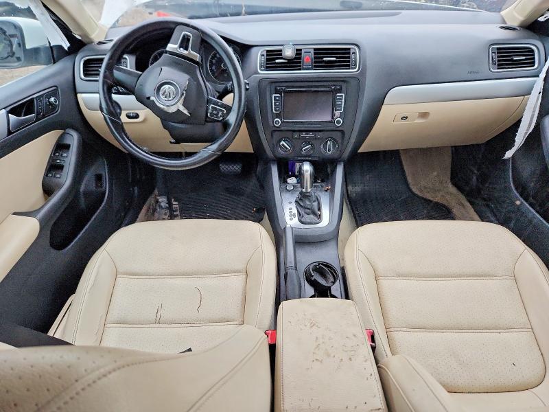 2014 Volkswagen Jetta მანქანა იყიდება აუქციონზე, vin: 3VWD17AJ8EM372217, აუქციონის ნომერი: 62805926