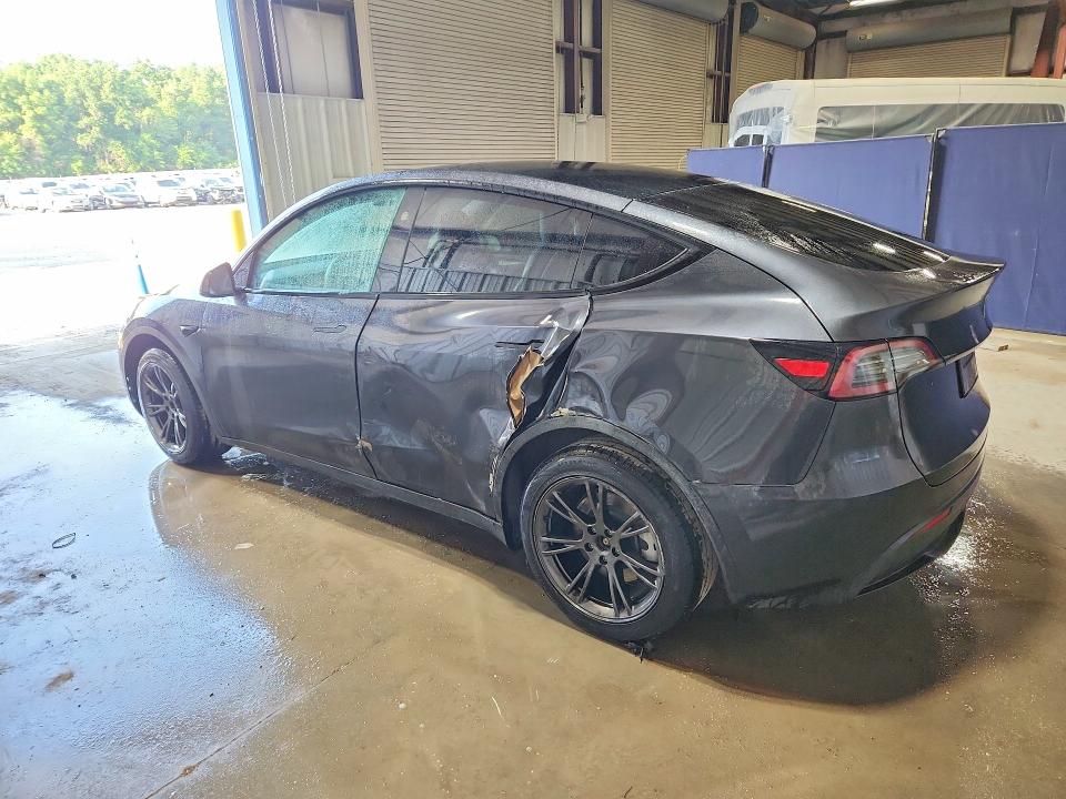 59997956 :رقم المزاد ، 7SAYGDEE9SF318510 vin ، 2025 Tesla Model Y مزاد بيع