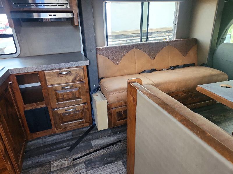 2003 Ford Econoline მანქანა იყიდება აუქციონზე, vin: 1FDXE45S23HA02500, აუქციონის ნომერი: 60303306