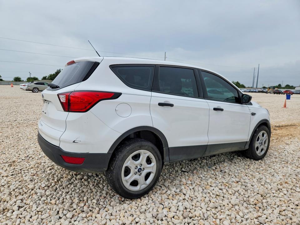 2019 Ford Escape მანქანა იყიდება აუქციონზე, vin: 1FMCU0F78KUB26703, აუქციონის ნომერი: 61197426