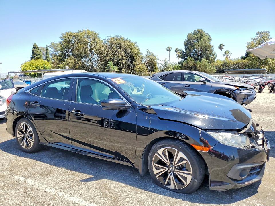 60507196 :رقم المزاد ، 2HGFC1F77GH634053 vin ، 2016 Honda Civic مزاد بيع