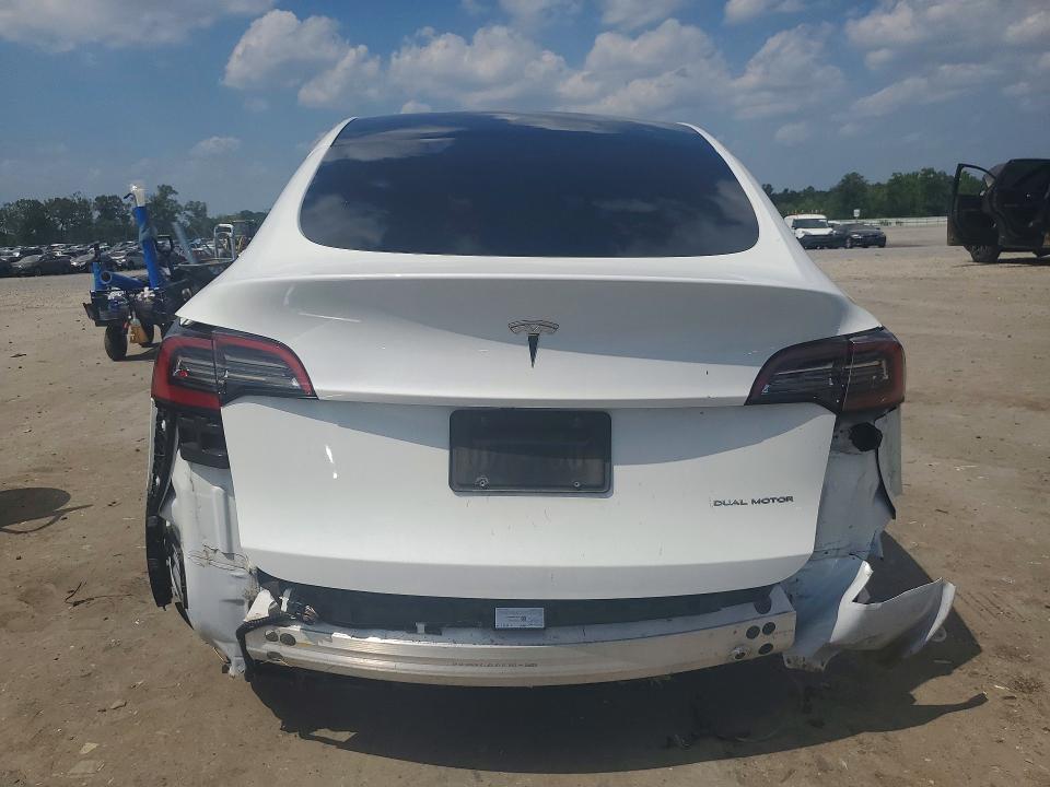 59215056 :رقم المزاد ، 5YJYGDEE8MF188848 vin ، 2021 Tesla Model Y مزاد بيع