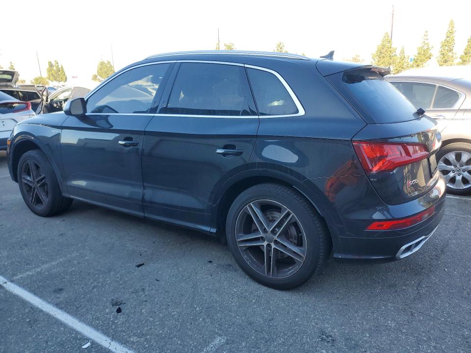 2018 Audi Sq5 მანქანა იყიდება აუქციონზე, vin: WA1A4AFY0J2001211, აუქციონის ნომერი: 57480636