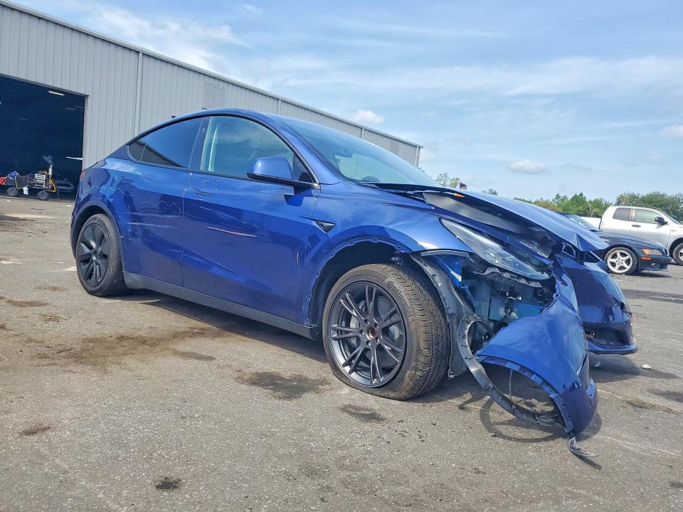 61679086 :رقم المزاد ، 7SAYGDED9SA379196 vin ، 2025 Tesla Model Y مزاد بيع