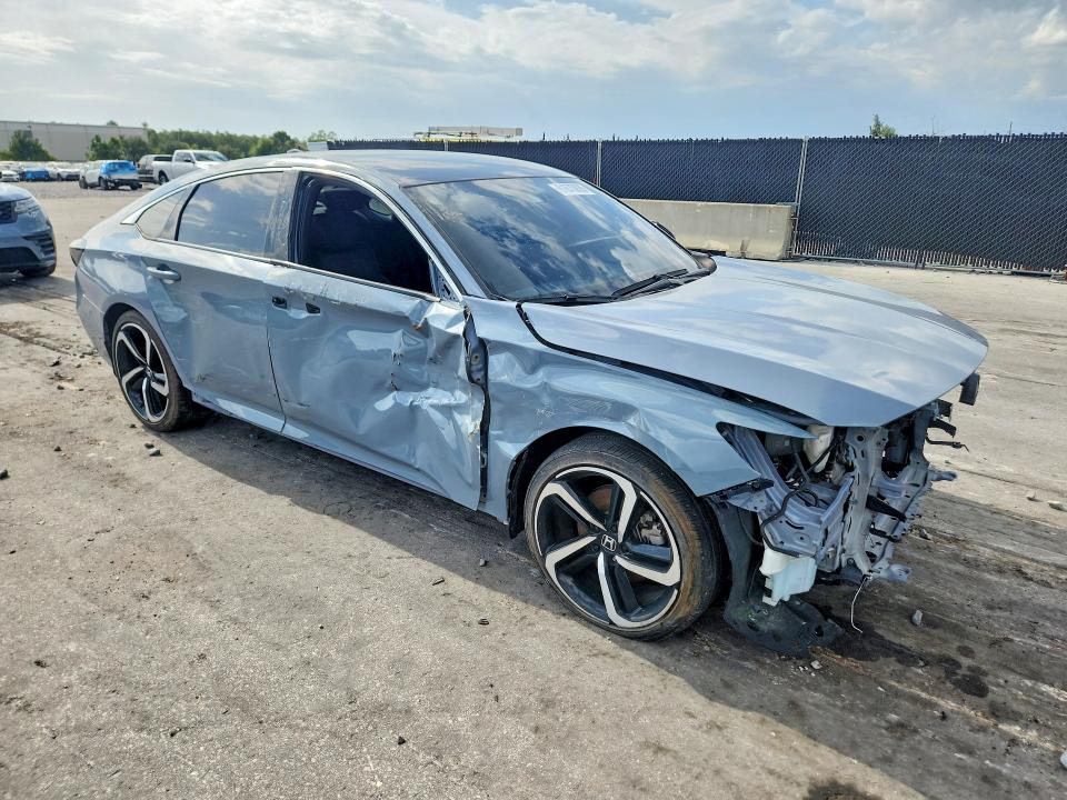 Продажа на аукционе авто 2022 Honda Accord, vin: 1HGCV1F34NA034564, номер лота: 61673926