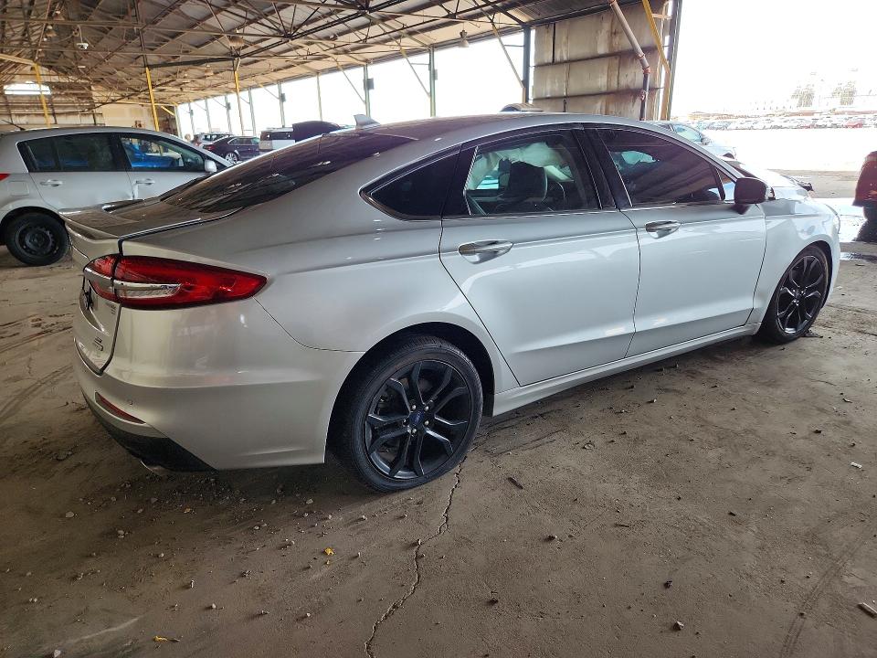 60711176 :رقم المزاد ، 3FA6P0HD3KR176711 vin ، 2019 Ford Fusion مزاد بيع