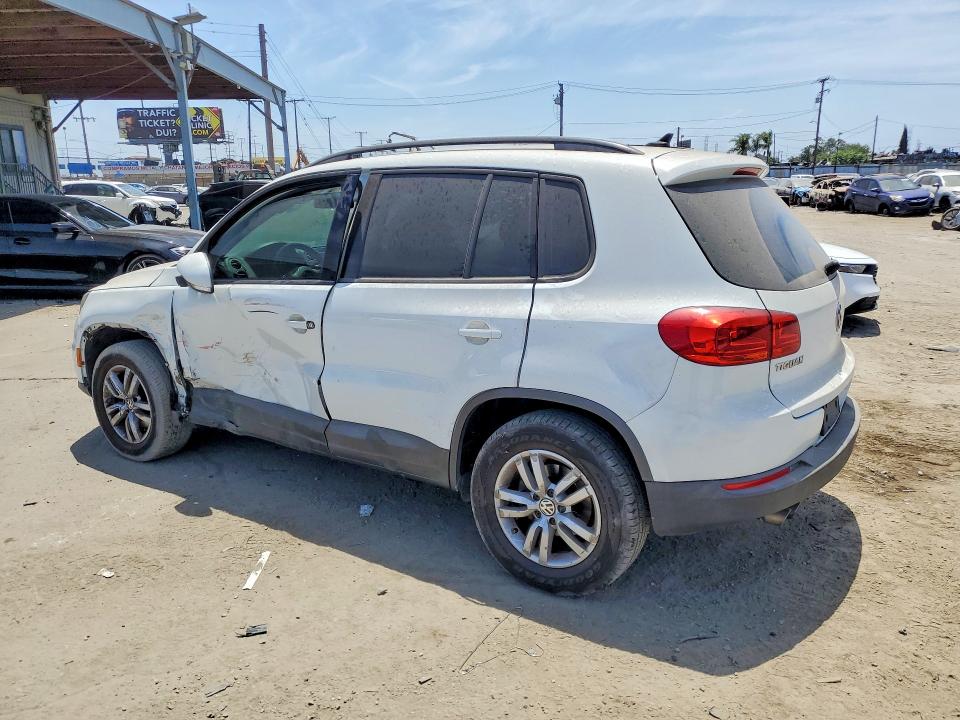 Продажа на аукционе авто 2015 Volkswagen Tiguan, vin: WVGAV7AX4FW614495, номер лота: 62639746