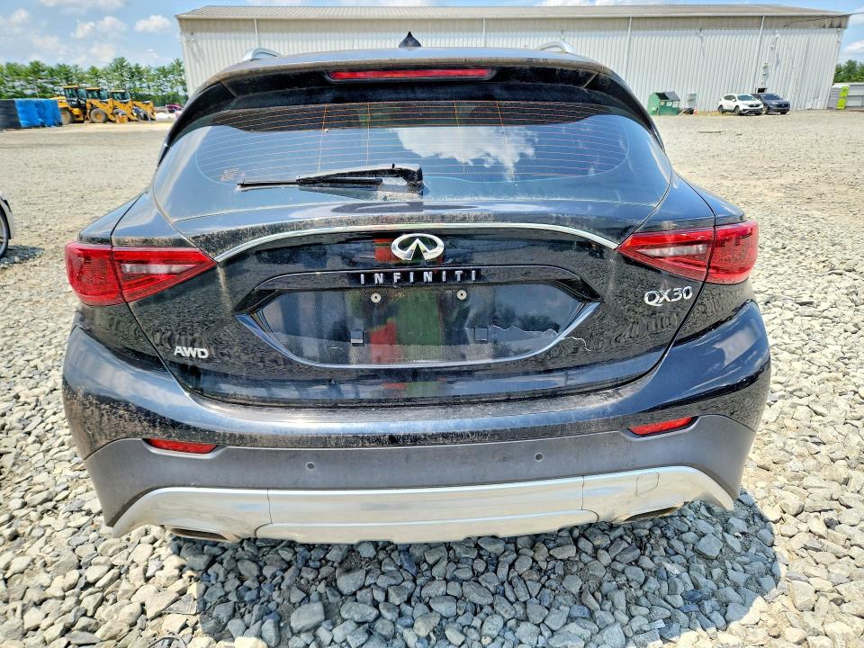 62142916 :رقم المزاد ، SJKCH5CR4HA033969 vin ، 2017 Infiniti Qx30 مزاد بيع
