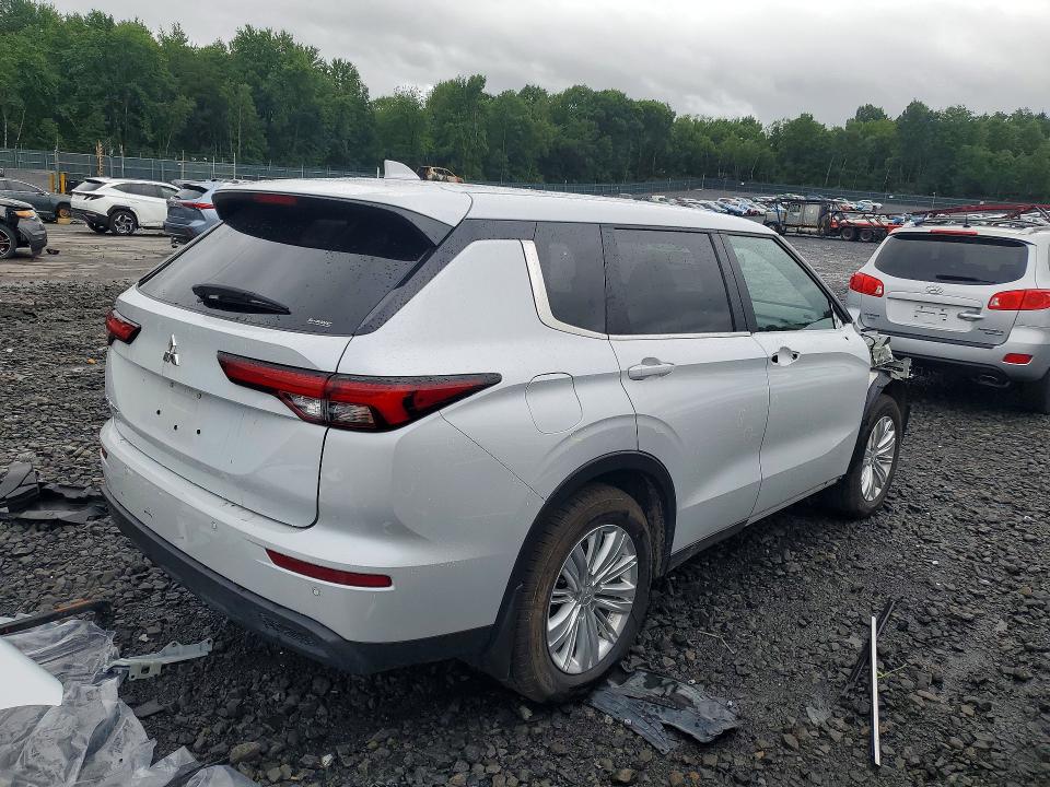 2024 Mitsubishi Outlander მანქანა იყიდება აუქციონზე, vin: JA4J4UA84RZ022283, აუქციონის ნომერი: 41632746